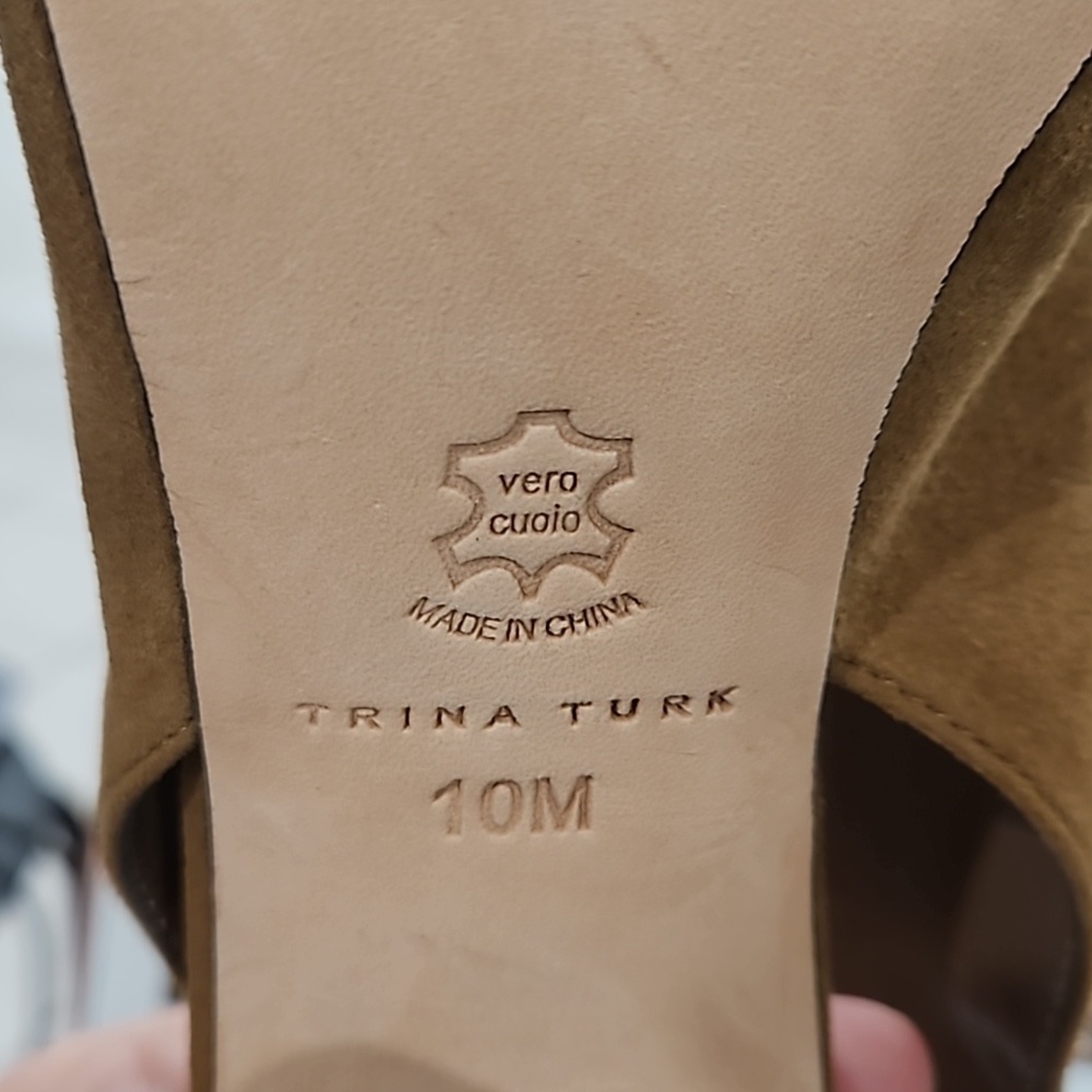 💕TRINA TURK💕 Sunset Blvd Suede Slingback Heels ~ Tan 10 New with Box (No Lid) - Picture 12 of 16